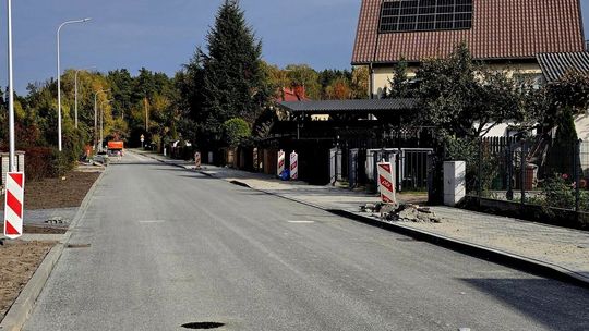 Biłgoraj. Nowy asfalt na ul. Sitarskiej i Alei 400-lecia