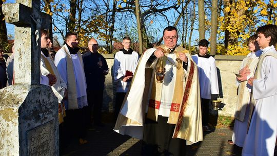Biłgoraj. Uroczystość Wszystkich Świętych