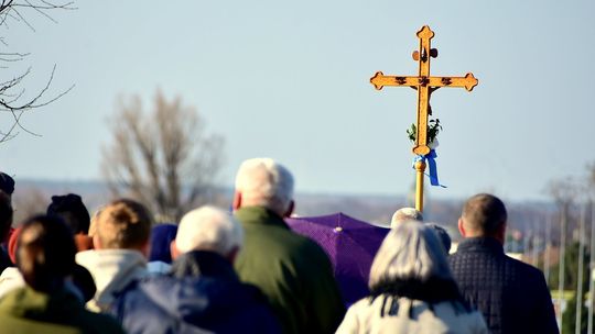 Droga krzyżowa w Korczowie
