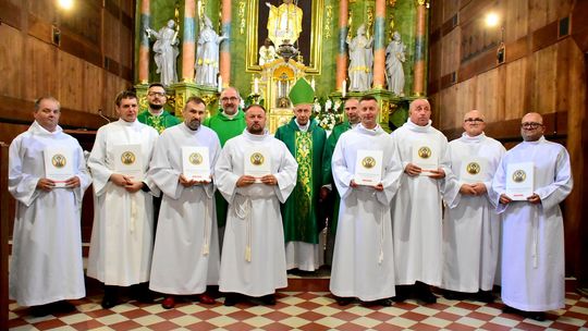 Górecko Kościelne. Nowi nadzwyczajni szafarze Komunii Świętej
