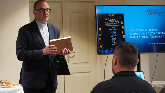 Komentarz do ksiąg Starego Testamentu zaprezentowano w zamojskiej Infułatce