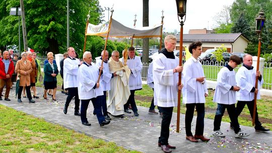 Łukowa. Odpust i wprowadzenie relikwii
