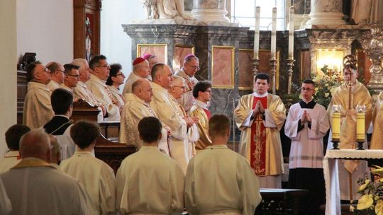 Msza Krzyżma Świętego w zamojskiej katedrze