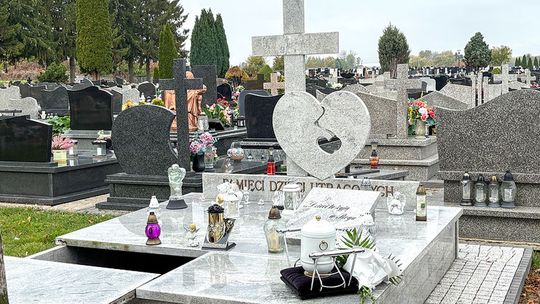 Na cmentarzu komunalnym sprawowano Mszę św. intencji dzieci utraconych
