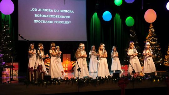 "Od Juniora do Seniora - bożonarodzeniowe spotkanie pokoleń"