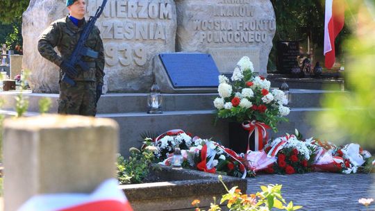 Powiatowe uroczystości szkolno-patriotyczne w Krasnobrodzie