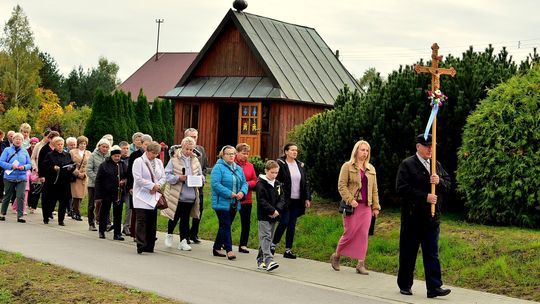 Procesja różańcowa w Korczowie