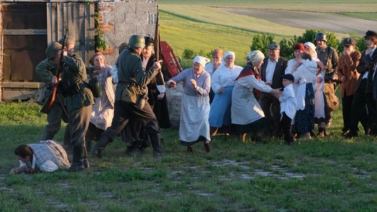 Rekonstrukcja "Krwawy czerwiec w Tarnawatce"