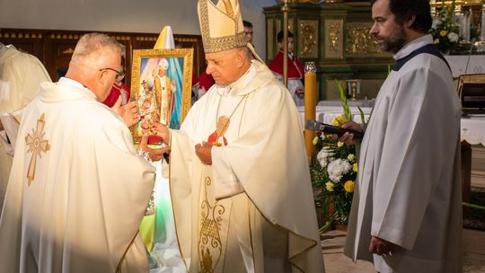 Relikwie św. Jana Pawła II parafii św. Katarzyny w Szczebrzeszynie