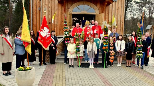 Trzęsiny. Uroczyste otwarcie domów KSM i Akcji Katolickiej