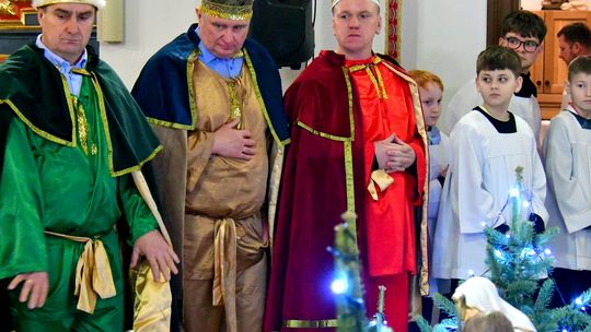 XIII Orszak Trzech Króli w Łukowej w nietypowej, wieczornej odsłonie