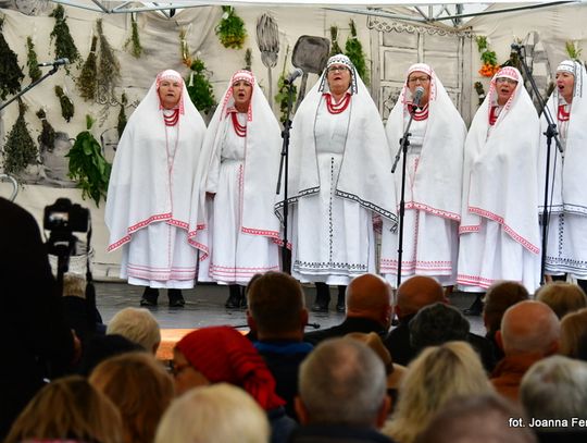 Biłgoraj. II Przegląd Zespołów Obrzędowych 