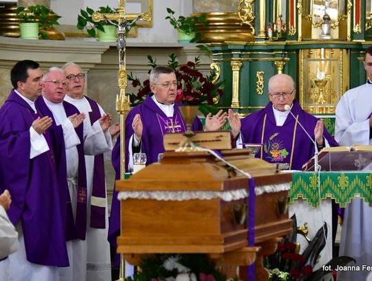 Biłgoraj. Msza żałobna za śp. Ks. Eugeniusza Tatarczaka