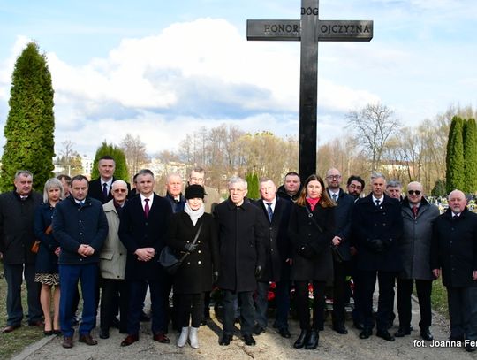 Biłgoraj. Pamięć o zbrodni katyńskiej i katastrofie smoleńskiej