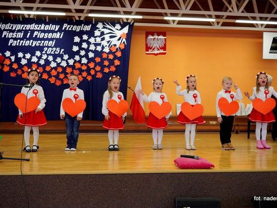 Biłgoraj. Przedszkolaki i pieśni patriotyczne