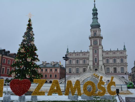 Dekoracje Świąteczne w Zamościu