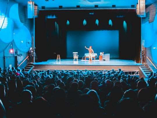 Dlaczego warto chodzić do teatru?