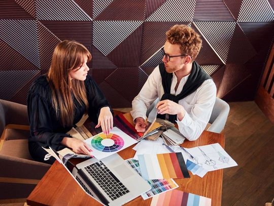 Jak wejść do świata marketingu i social media? Wybierz sprawdzoną ścieżkę nauki