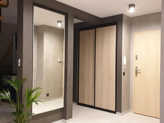 Jak wykończyć ściany w standardzie deweloperskim bez gładzi - tylko grunt + mikrocement