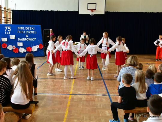 Jubileusz biblioteki w Dąbrowicy