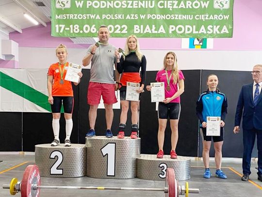 Klaudia Luterek została Mistrzynią Polski AZS w podnoszeniu ciężarów