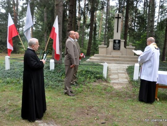 Ku pamięci partyzantów