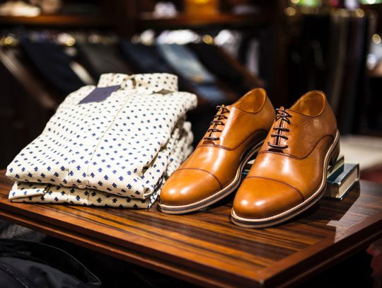 Męska moda – im bardziej oryginalnie, tym lepiej. Sprawdź, jak wyglądać niebanalnie!