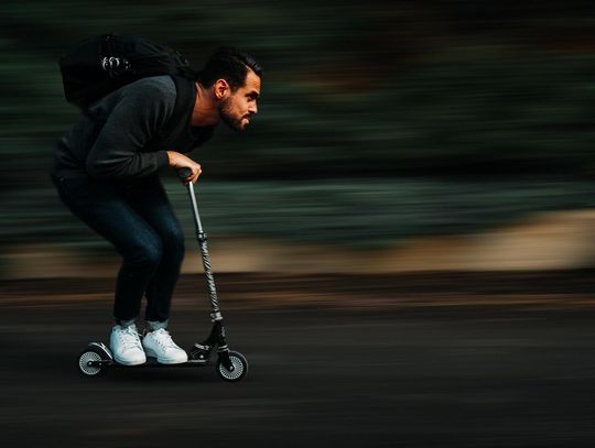 Motus Scooty 8.5 - idealna do jazdy po mieście 