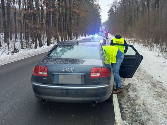 Nietrzeźwy kierowca wjechał w tył samochodu