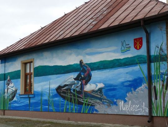 Nietuzinkowe murale w kilku miejscowościach naszego regionu 