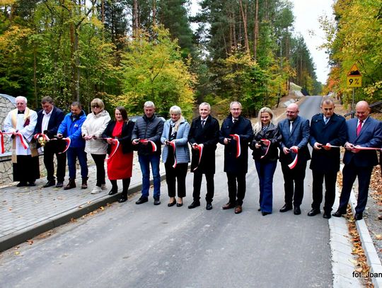 Nowa droga połączyła Żelebsko i Trzęsiny