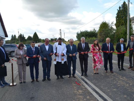 Odnowiona droga w Polanach