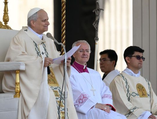 Papież Leon XIV wzywa do pokoju i jedności podczas inauguracji pontyfikatu