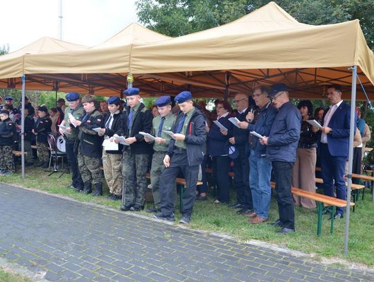 Patriotyczne śpiewanie w Telatynie