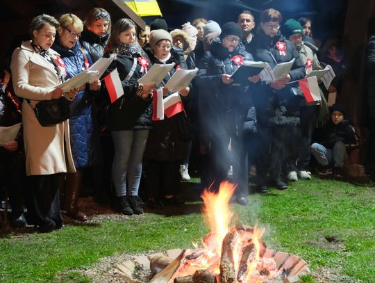 Patriotyczne śpiewanie w Tyszowcach