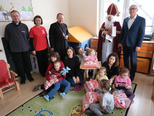 Podopieczni PSONI Koło w Zamościu zostali obdarowani prezentami podczas spotkania ze św. Mikołajem