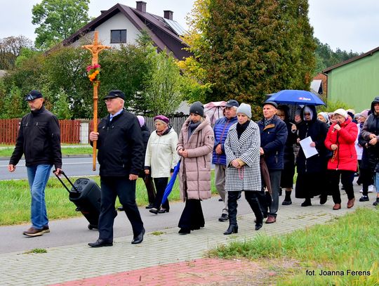 Procesja różańcowa w Korczowie