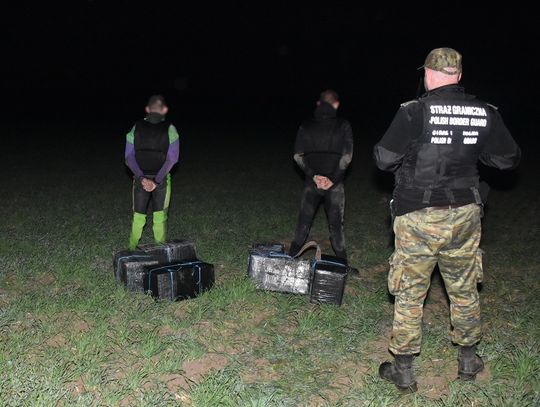 Przemytnicy z kontrabandą zostali zatrzymani nad Bugiem