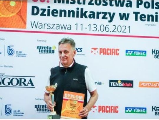 Redaktor Janusz Kawałko zdobył tytuł Wicemistrza Polski Dziennikarzy w tenisie ziemnym