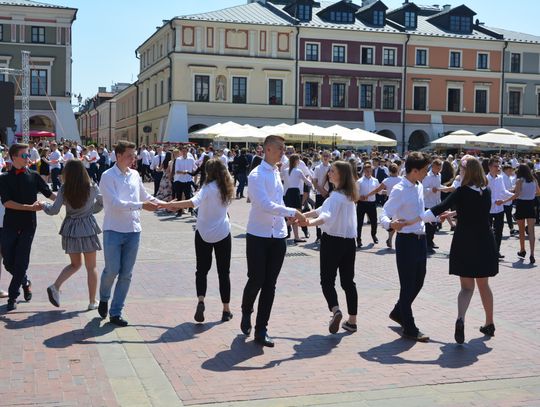 Rekordowy Polonez na Rynku Wielkim 