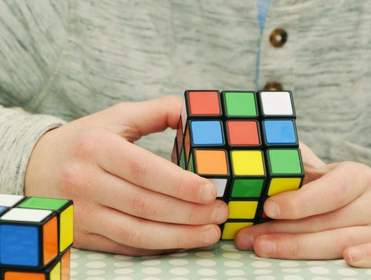 Speedcubing - czyli układanie kostki Rubika na czas