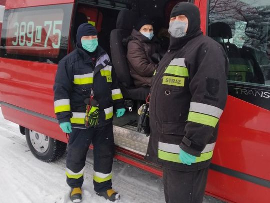 Strażacy dowiozą na szczepienie