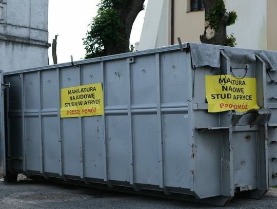 Trwa misyjna zbiórka makulatury