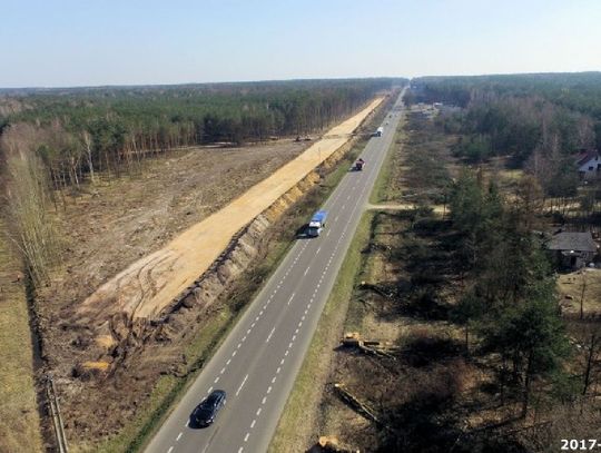 Trwają prace drogowe na krajowej 17