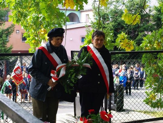 Uroczystości patriotyczne w Nieledwi