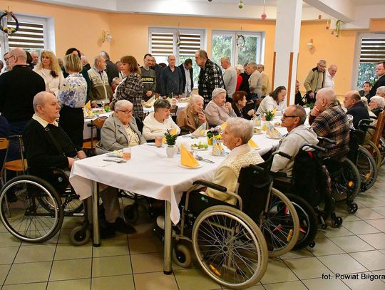 Wielkanocne spotkanie w DPS dla Kombatantów w Biłgoraju