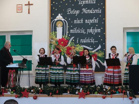 XX Przegląd Zespołów Śpiewaczych "Kolędy i Pastorałki" w Moniatyczach