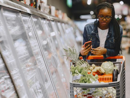 Zakupy z głową, czyli jak nie dać się nabrać na etykiety i zadbać o zdrowie