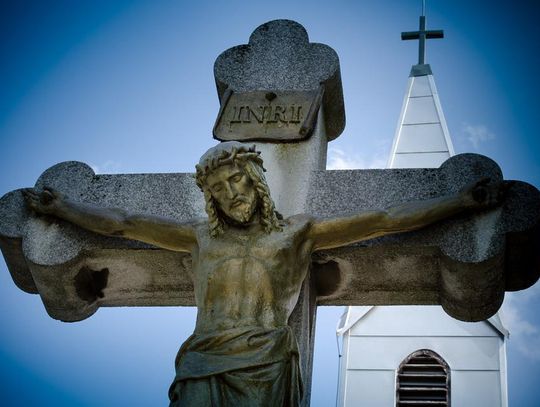 Zaproszenie na obchody Triduum Paschalnego do zamojskiej katedry