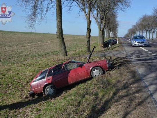 Zasnął za kierownicą?